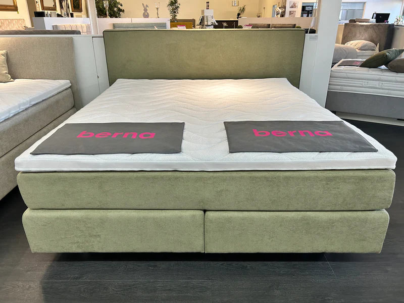 Ausstellungsbett Rom